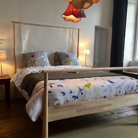 サン・ヴァ・ラ・ウグ L'Ermitage Bed & Breakfast エクステリア 写真