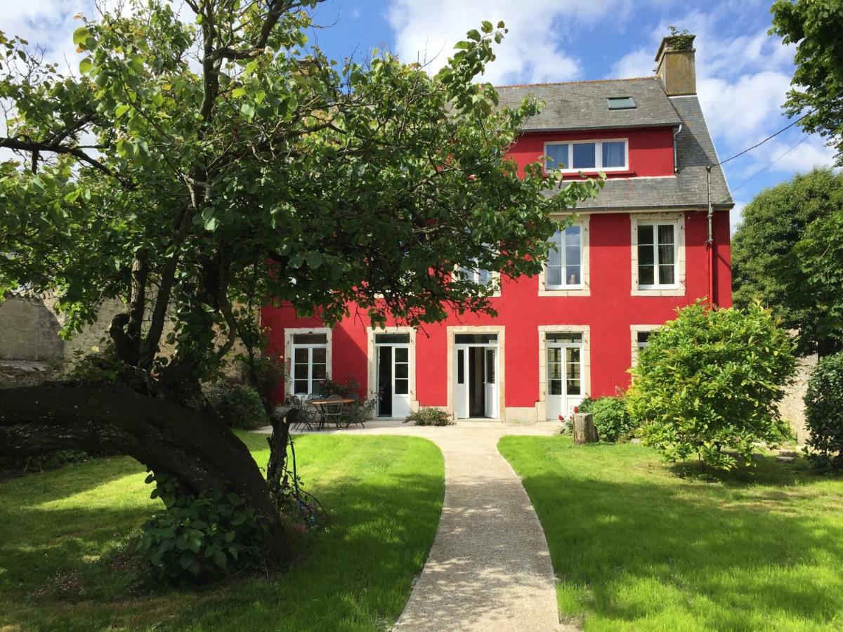 サン・ヴァ・ラ・ウグ L'Ermitage Bed & Breakfast エクステリア 写真