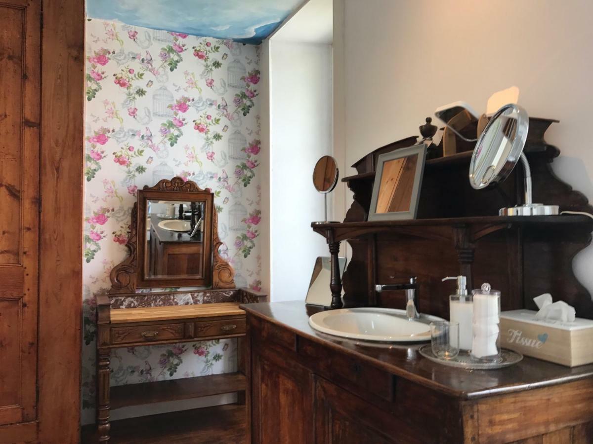 サン・ヴァ・ラ・ウグ L'Ermitage Bed & Breakfast エクステリア 写真