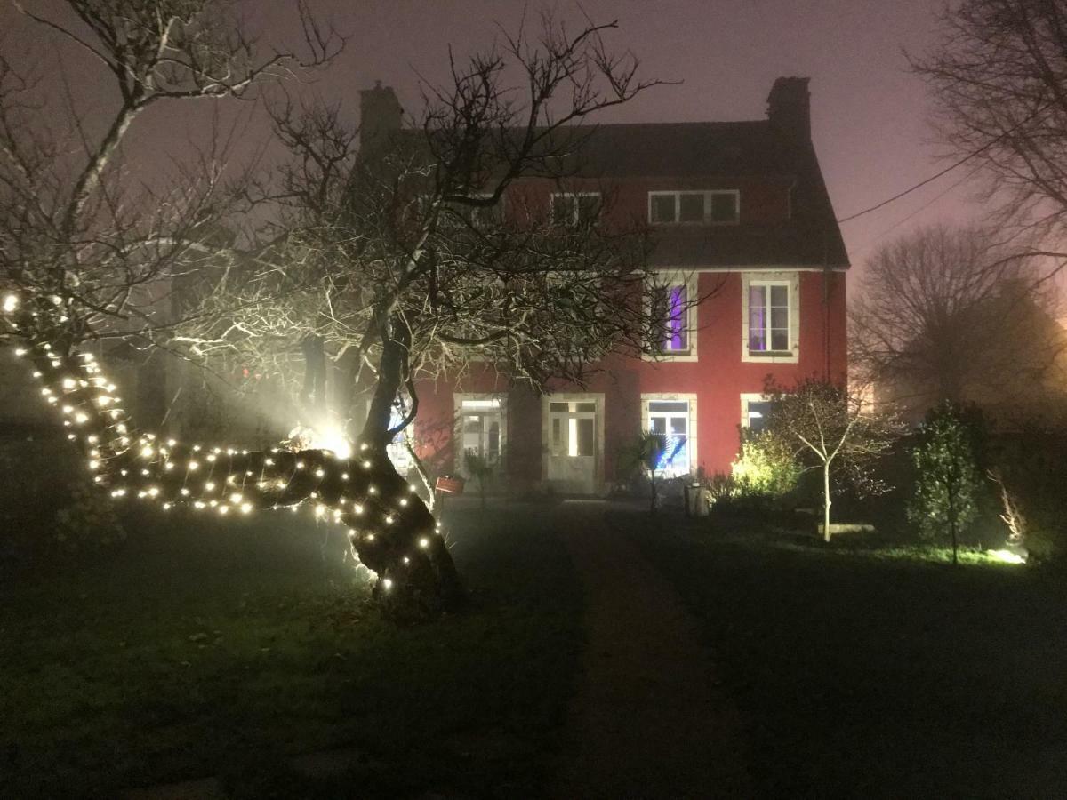 サン・ヴァ・ラ・ウグ L'Ermitage Bed & Breakfast エクステリア 写真